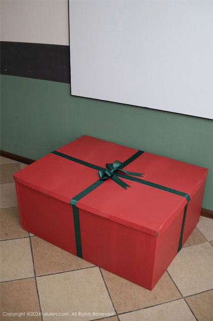 放荡少妇深喉吞浓精海报