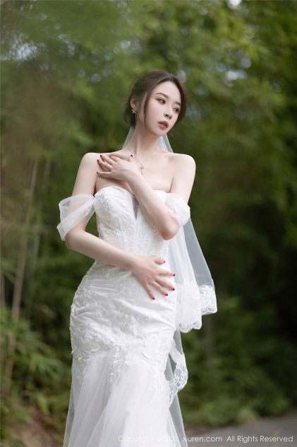 解开的女班主任的裙子海报