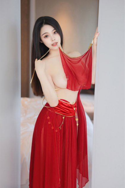 黄色网站人妖海报